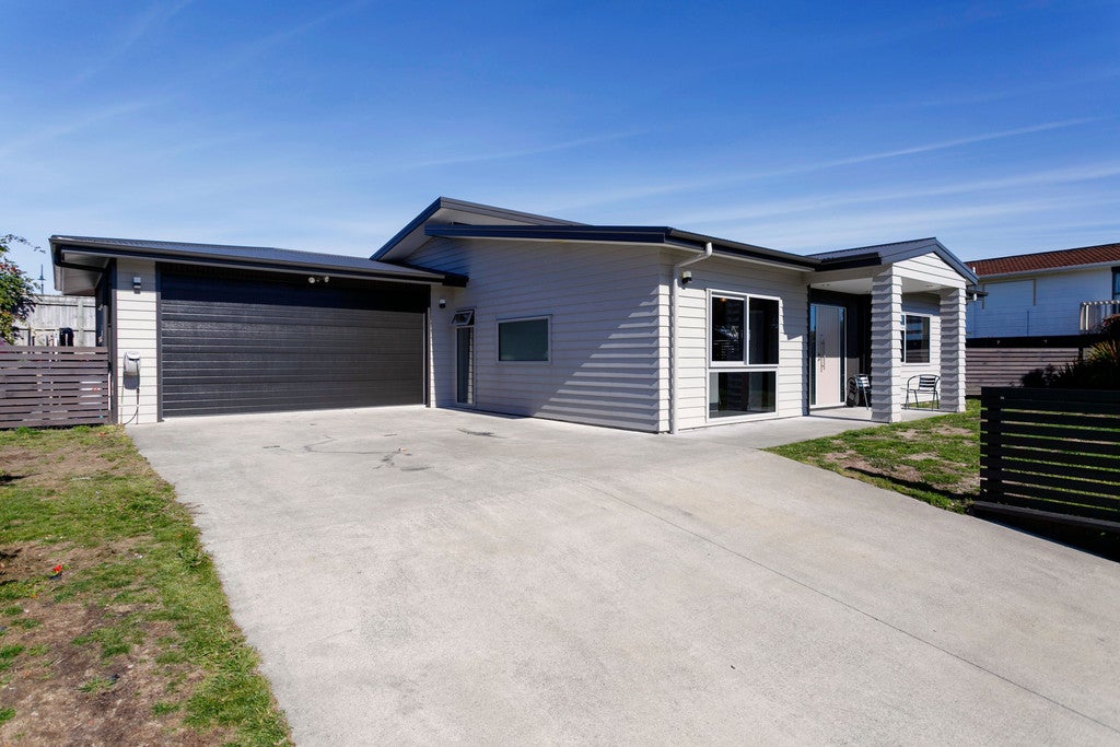 13 Victoria Street, Richmond Heights, Taupo - Carousel 1