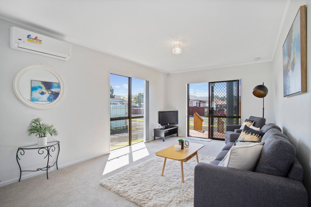 2/217 Waitemata Drive, Ranui, Auckland - Carousel 22