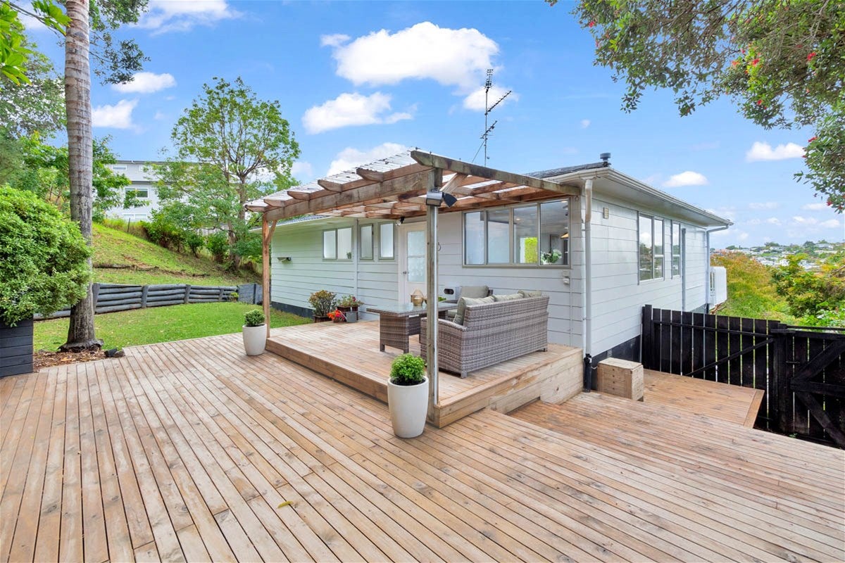 1/18 Clensmore Place, Torbay, Auckland - Carousel 1