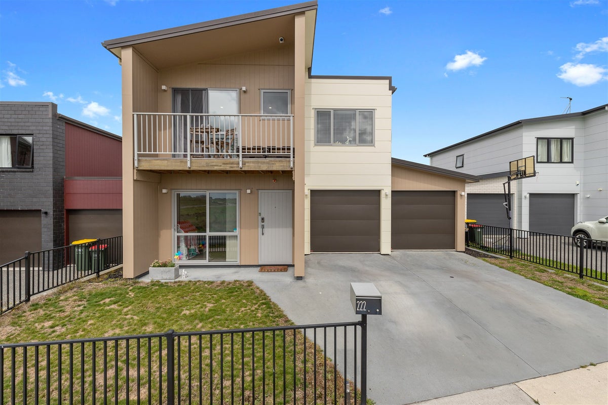 222 Kay Road, Flagstaff, Hamilton - Carousel 1