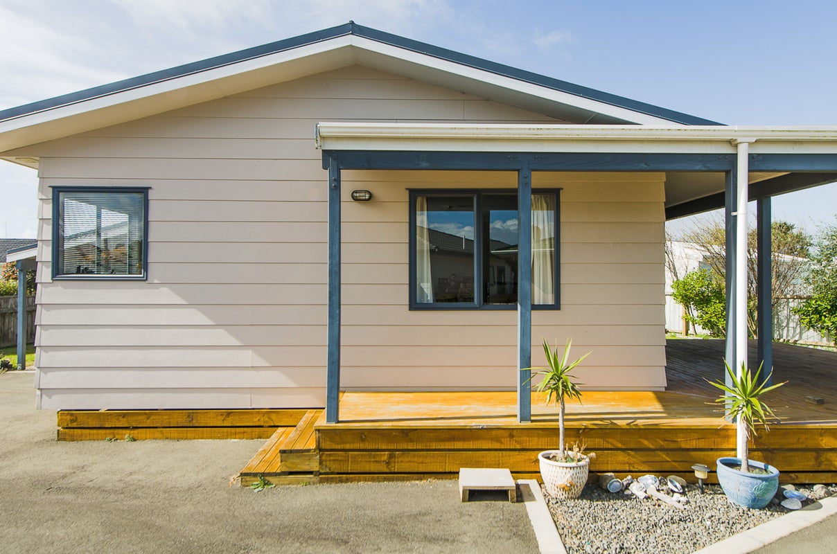 8 Sherwood Place, Springvale, Whanganui - Carousel 1