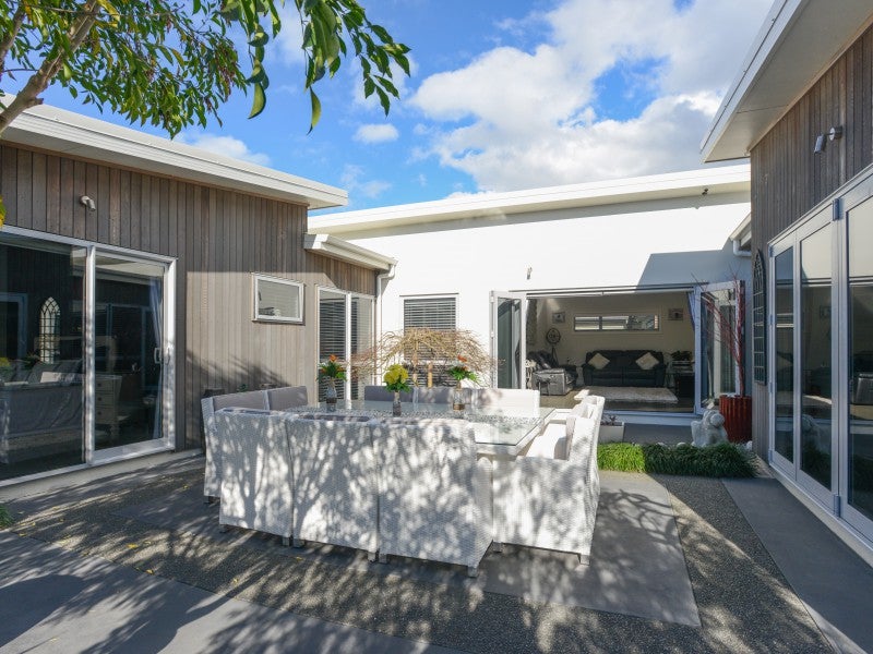 80 Orotu Drive, Poraiti, Napier - Carousel 2