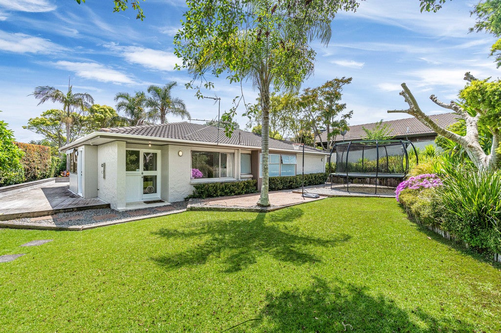 43 Greenbank Drive, Saint Johns, Auckland - Carousel 1