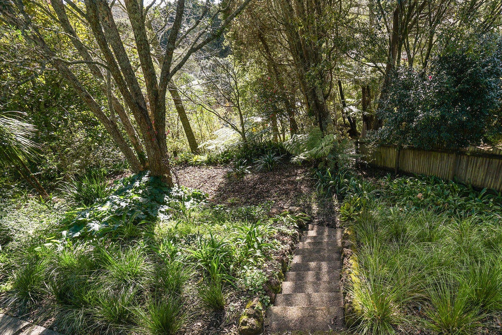 14 Daffodil Street, Titirangi, Auckland - Carousel 20