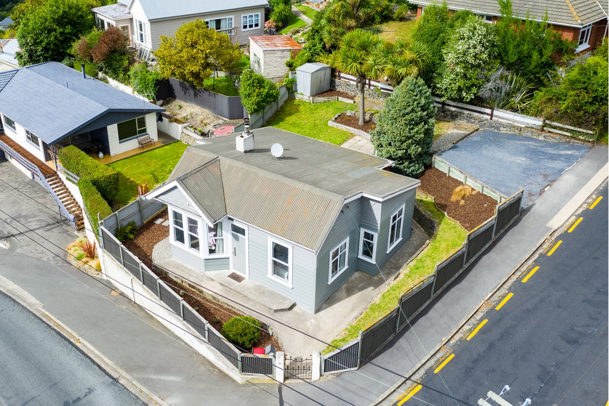 42 Glen Road, Mornington, Dunedin - Carousel 17