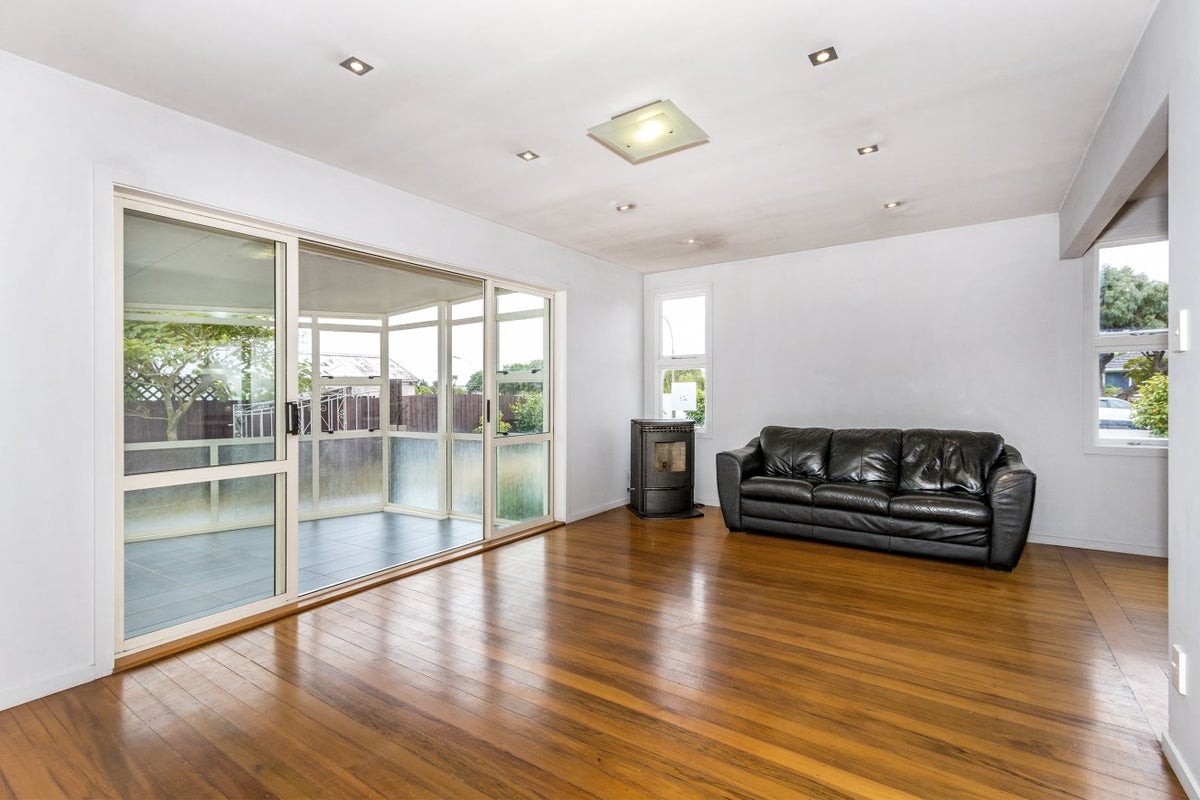 4 Nile Place, North New Brighton, Christchurch - Carousel 2