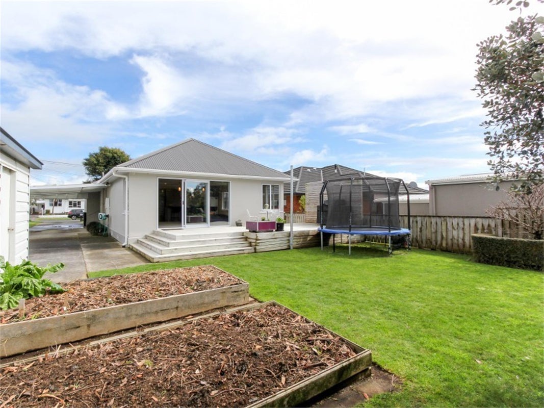 61 Lismore Street, Merrilands, New Plymouth - Carousel 1