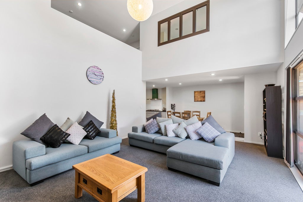 4 Windfola Parkway, Takanini, Auckland - Carousel 2