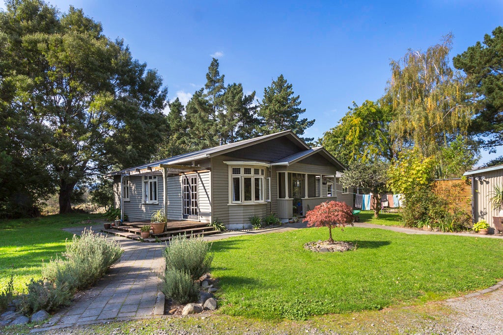 15 Hillcrest Road, Palmerston North - Carousel 1