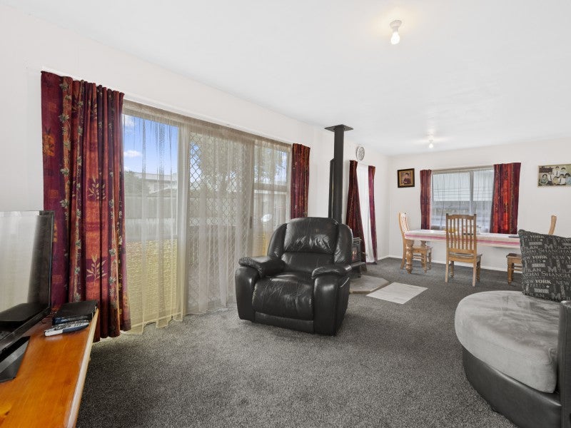 24 Haumoana Street, Koutu, Rotorua - Carousel 2