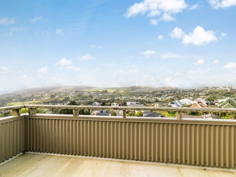 16 Atamira Close, Churton Park, Wellington - Carousel 2