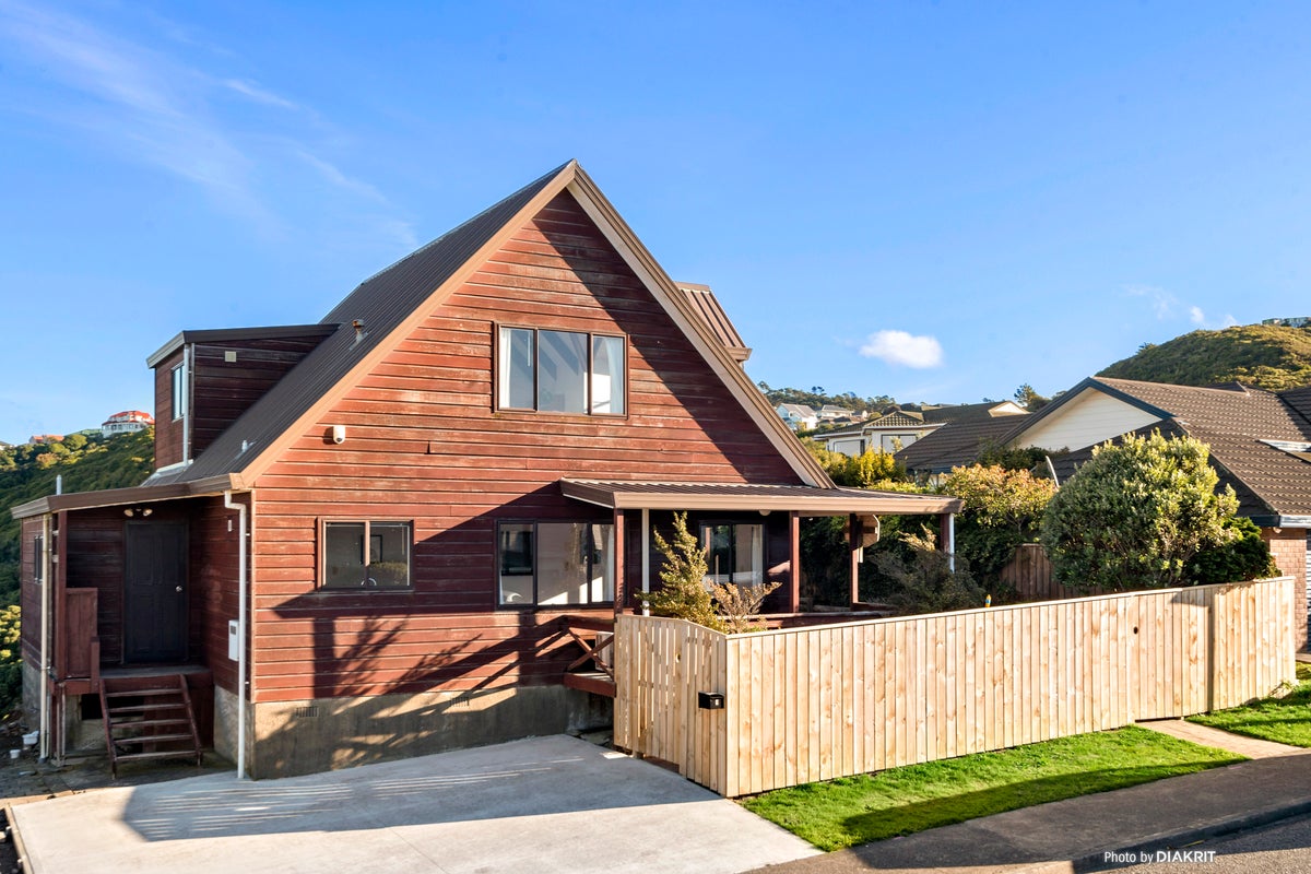 9 Ashton Fitchett Drive, Brooklyn, Wellington - Carousel 1