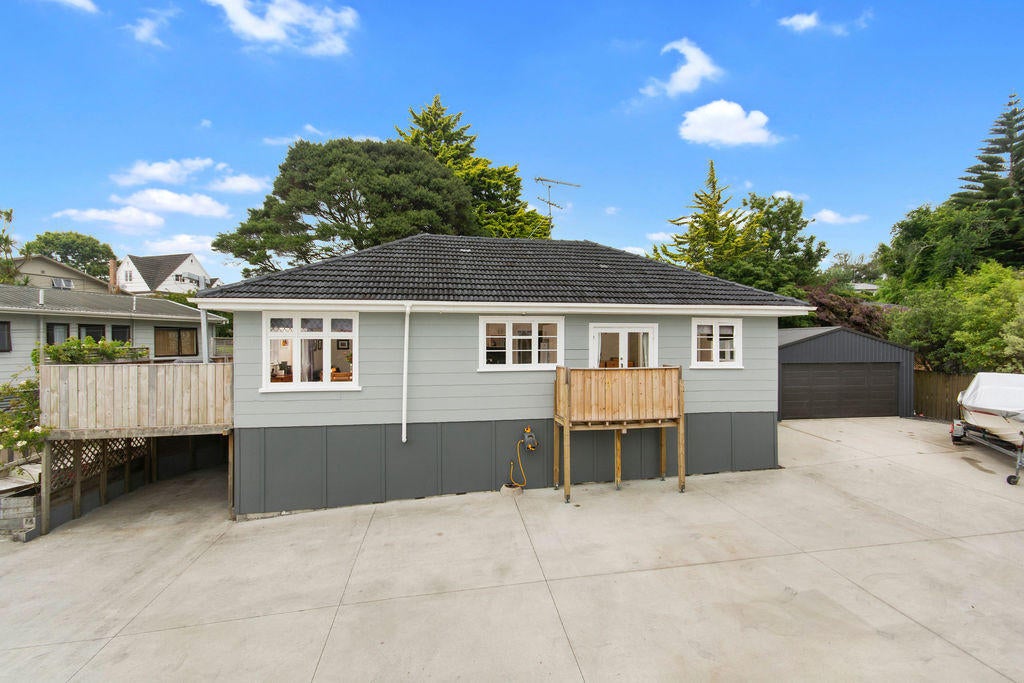70 Tirimoana Road, Te Atatu South, Auckland - Carousel 15