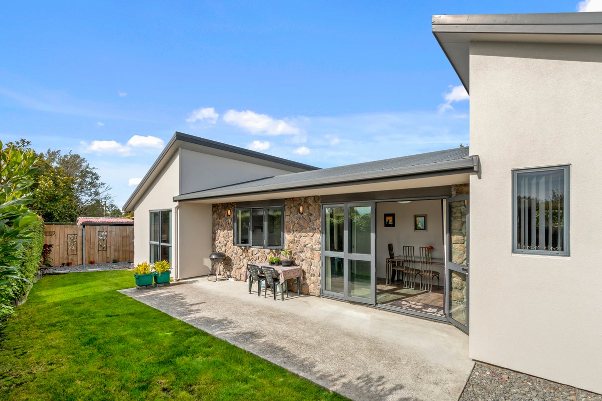 98A Gilberthorpes Road, Hei Hei, Christchurch - Carousel 2