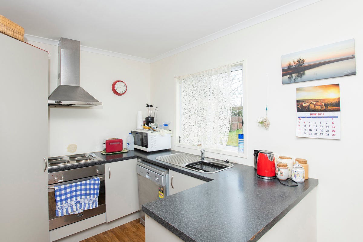 15 Redmond Street, Elgin, Gisborne - Carousel 2