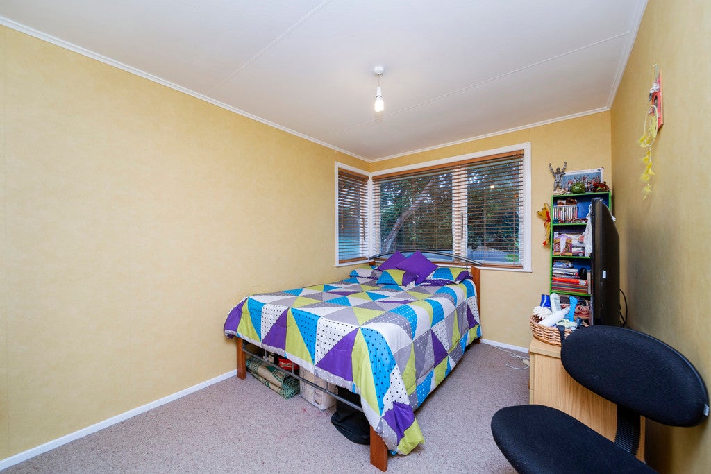 15 Tohu Place, Spotswood, New Plymouth - Carousel 2