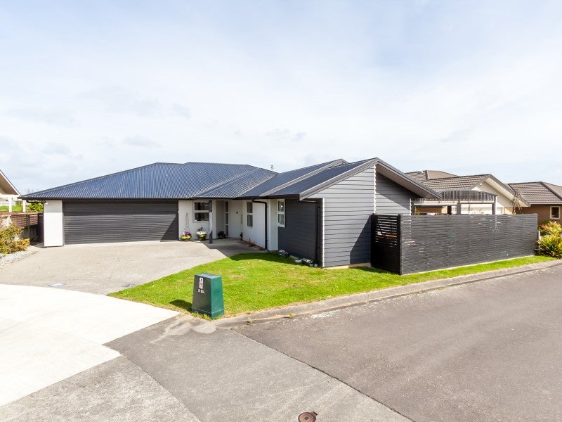 29 Silkwood Place, Fitzherbert, Palmerston North - Carousel 1