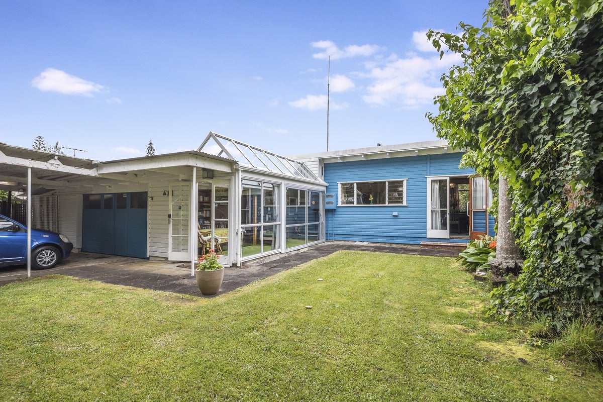 218 Riddell Road, Glendowie, Auckland - Carousel 2