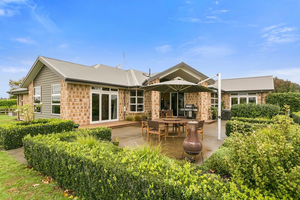 708 Pirongia Road, Pirongia, Te Awamutu - Carousel 1