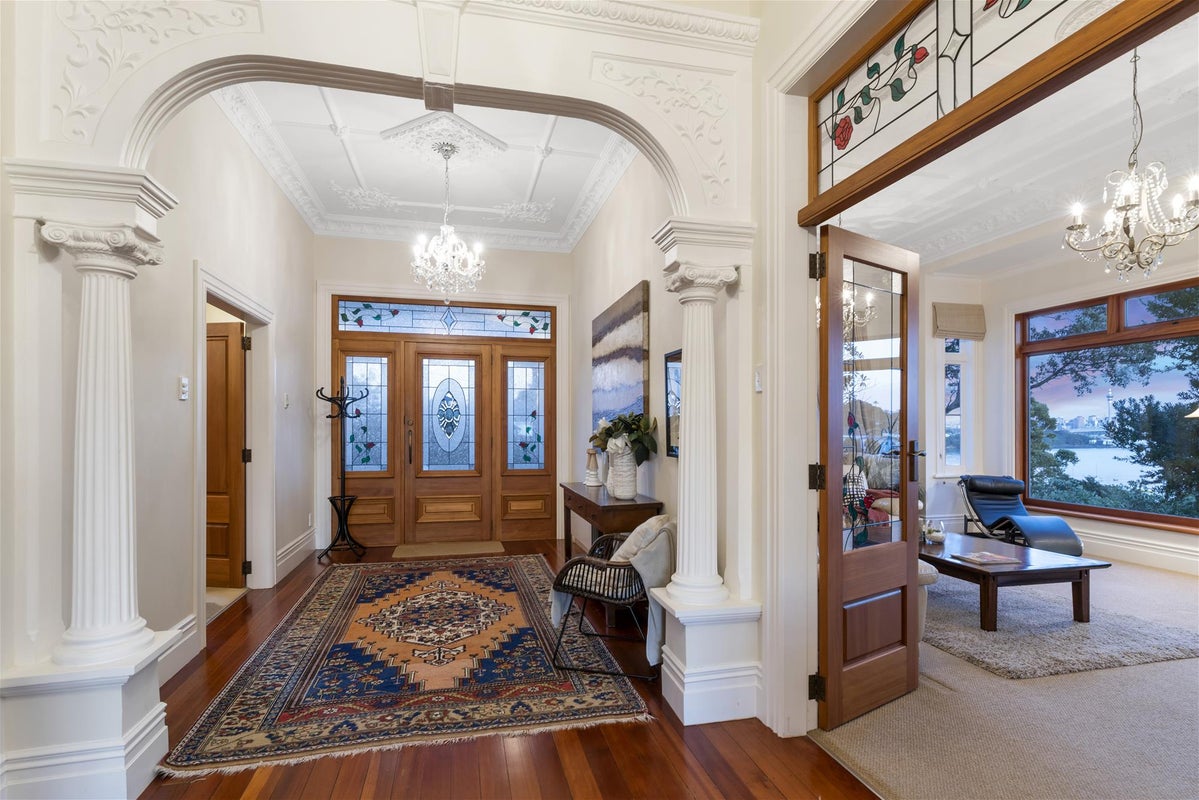 49 Seaview Avenue, Northcote, Auckland - Carousel 2
