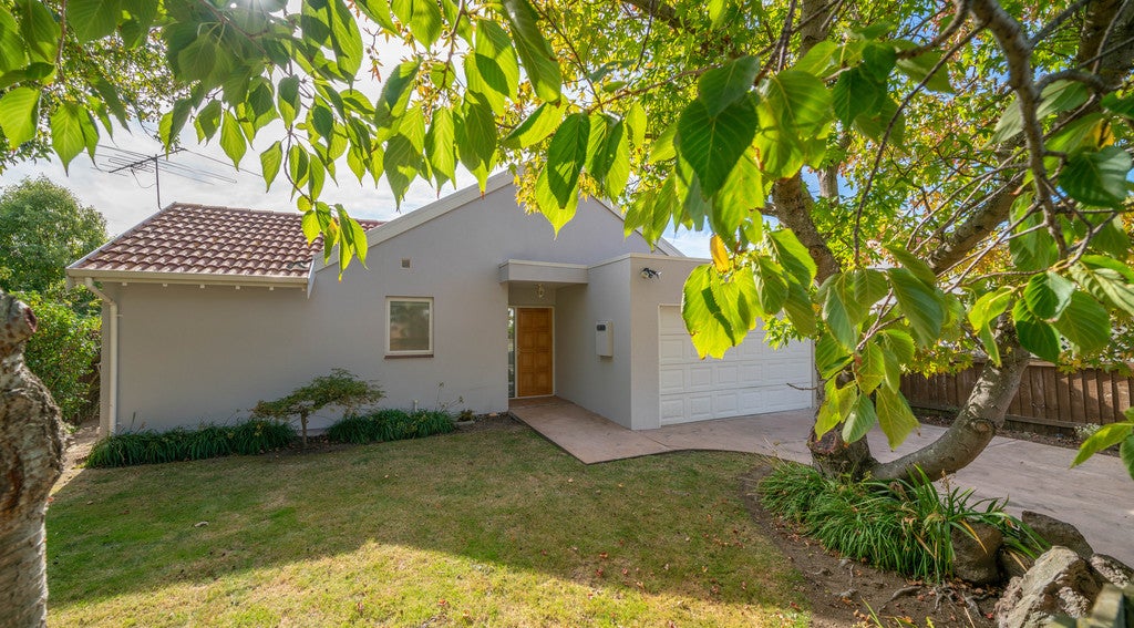 25 James Street, Redcliffs, Christchurch - Carousel 1