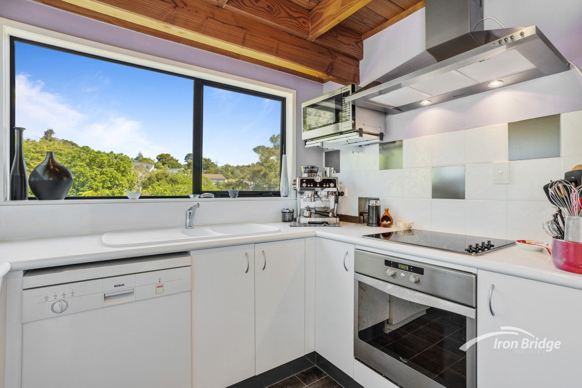2/82 Verbena Road, Birkdale, Auckland - Carousel 2