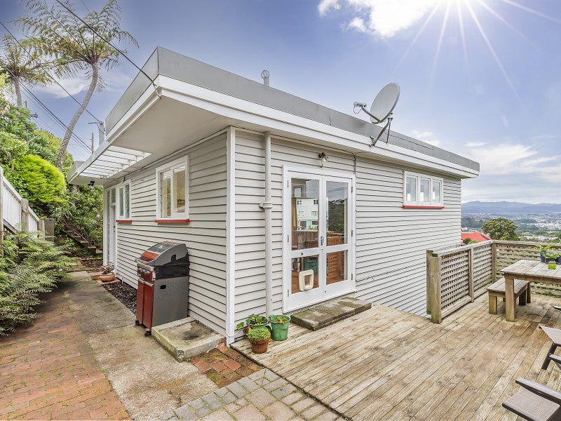 15 Highbury Road, Highbury, Wellington - Carousel 1