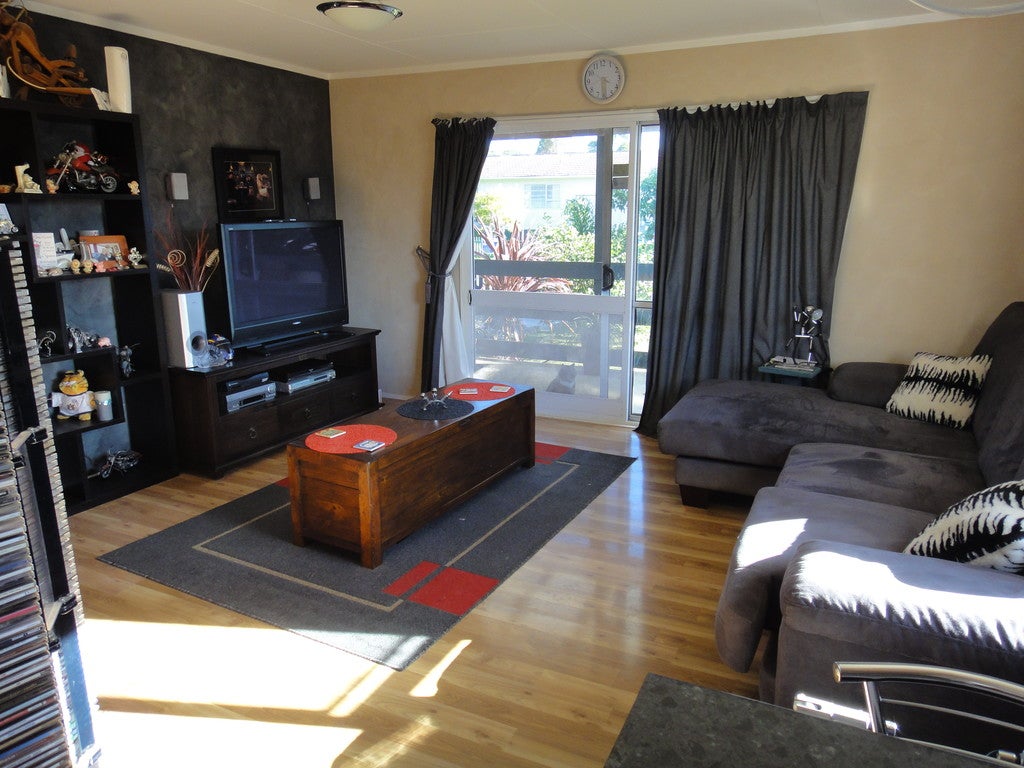 1 Lockheed Place, Onerahi, Whangarei - Carousel 2