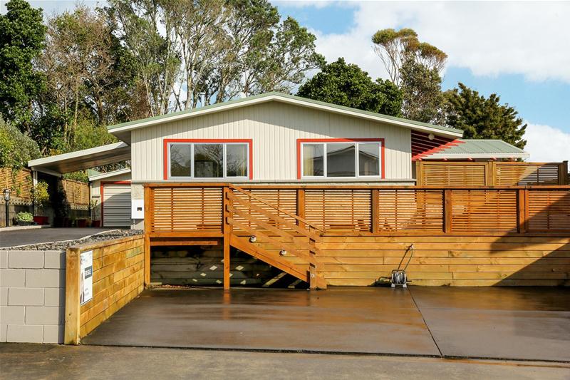 4 Onslow Place, Merrilands, New Plymouth - Carousel 1