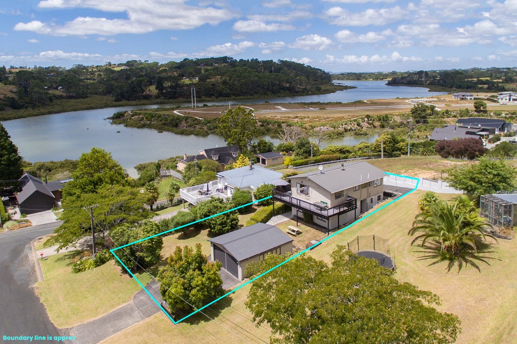 76 Princes Street, Riverhead, Riverhead - Carousel 1