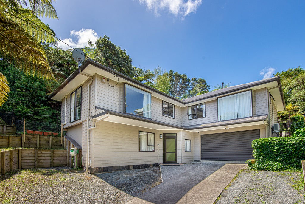 30 Major Drive, Kelson, Lower Hutt - Carousel 1