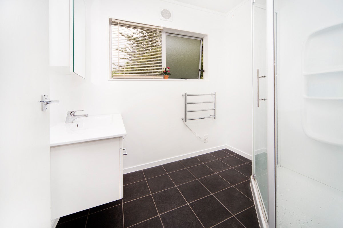 270 Rangatira ROAD, Beach Haven, Auckland - Carousel 14