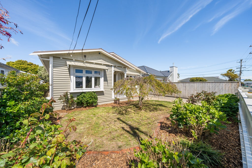 50 Ava Street, Petone, Lower Hutt - Carousel 2