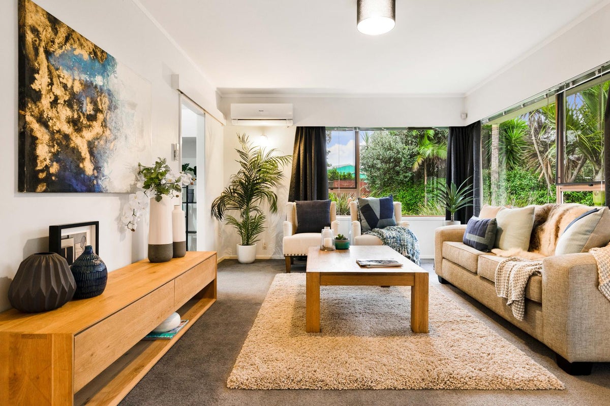 1/18 Montmere Avenue, Te Atatu Peninsula, Auckland - Carousel 2