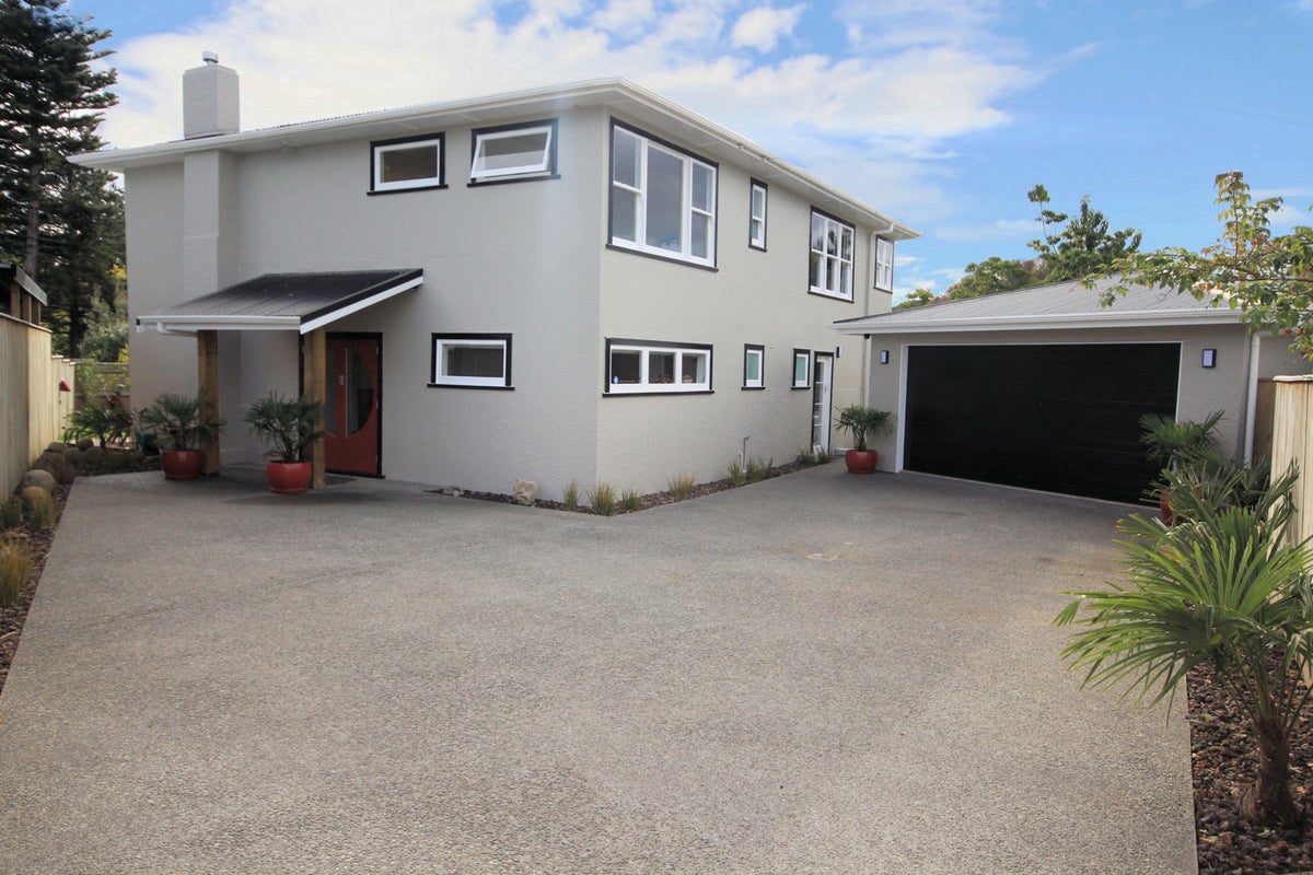 37 Brassey Road, Saint Johns Hill, Whanganui - Carousel 23