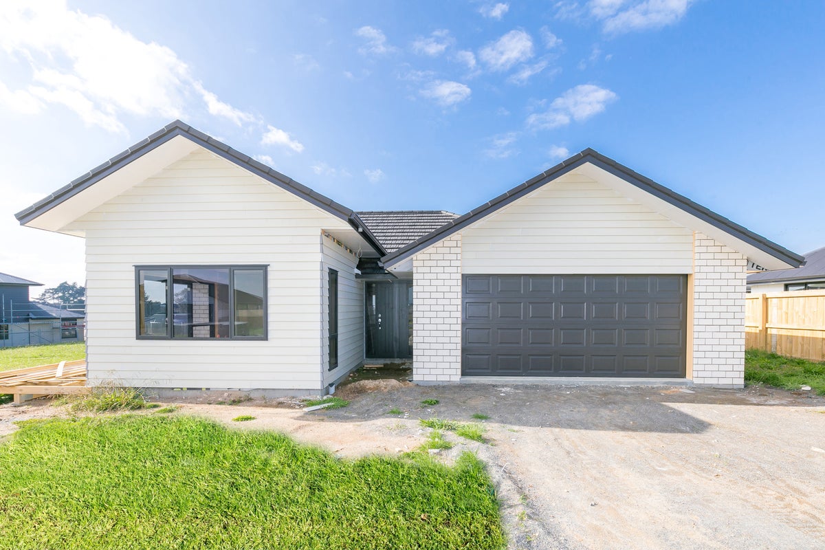 14 Iwi Road, Baverstock, Hamilton - Carousel 2