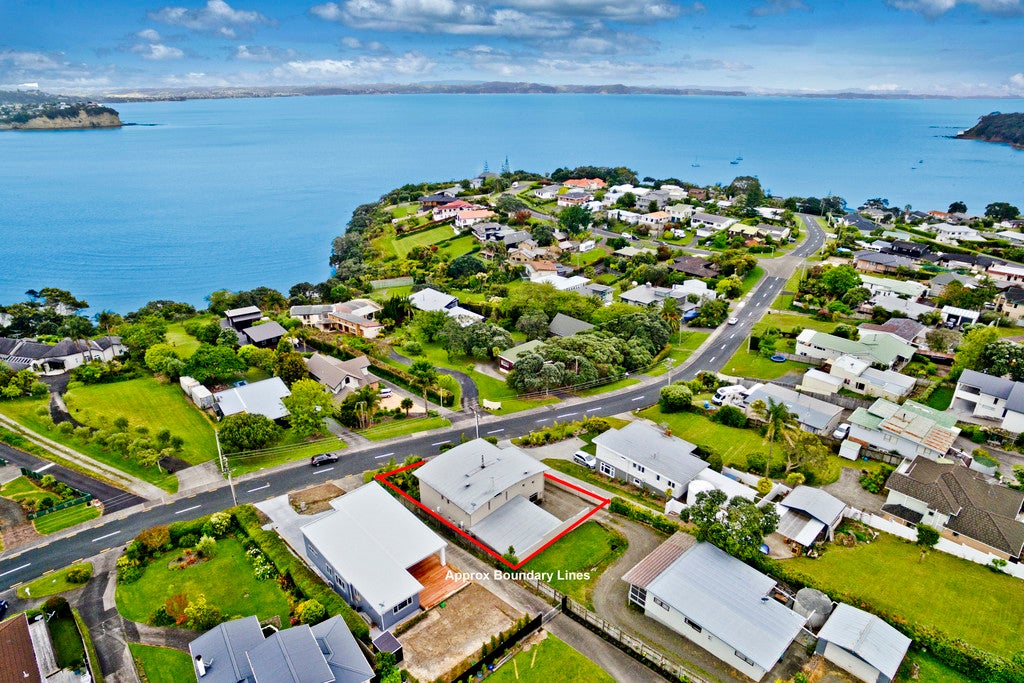 2/19 Tindalls Bay Road, Tindalls Beach, Whangaparaoa - Carousel 1