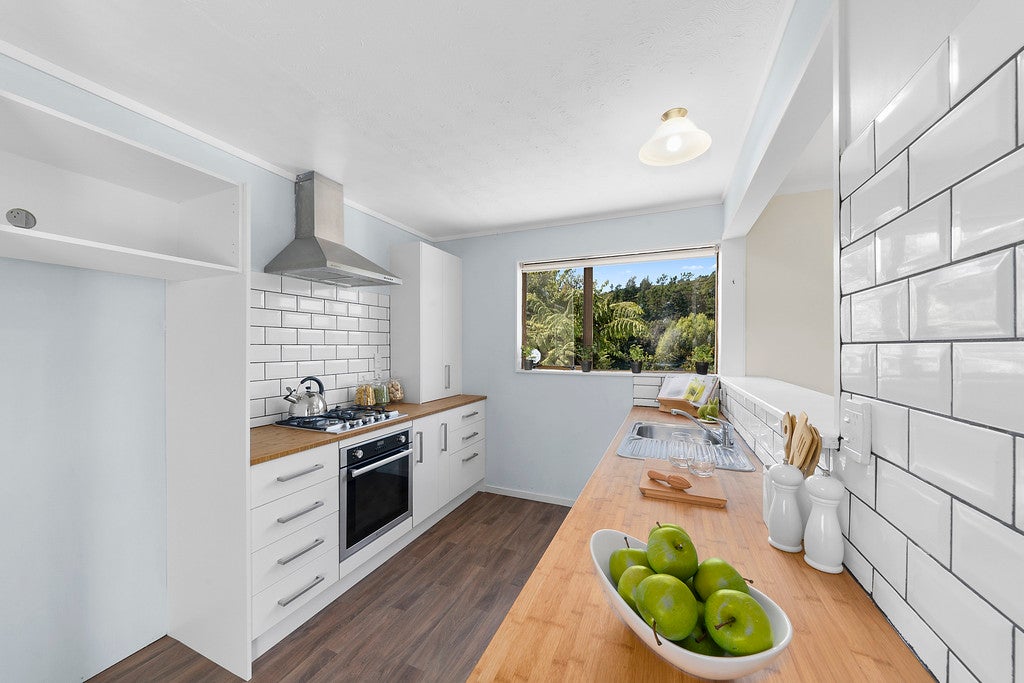 43B Lord Street, Stokes Valley, Lower Hutt - Carousel 1