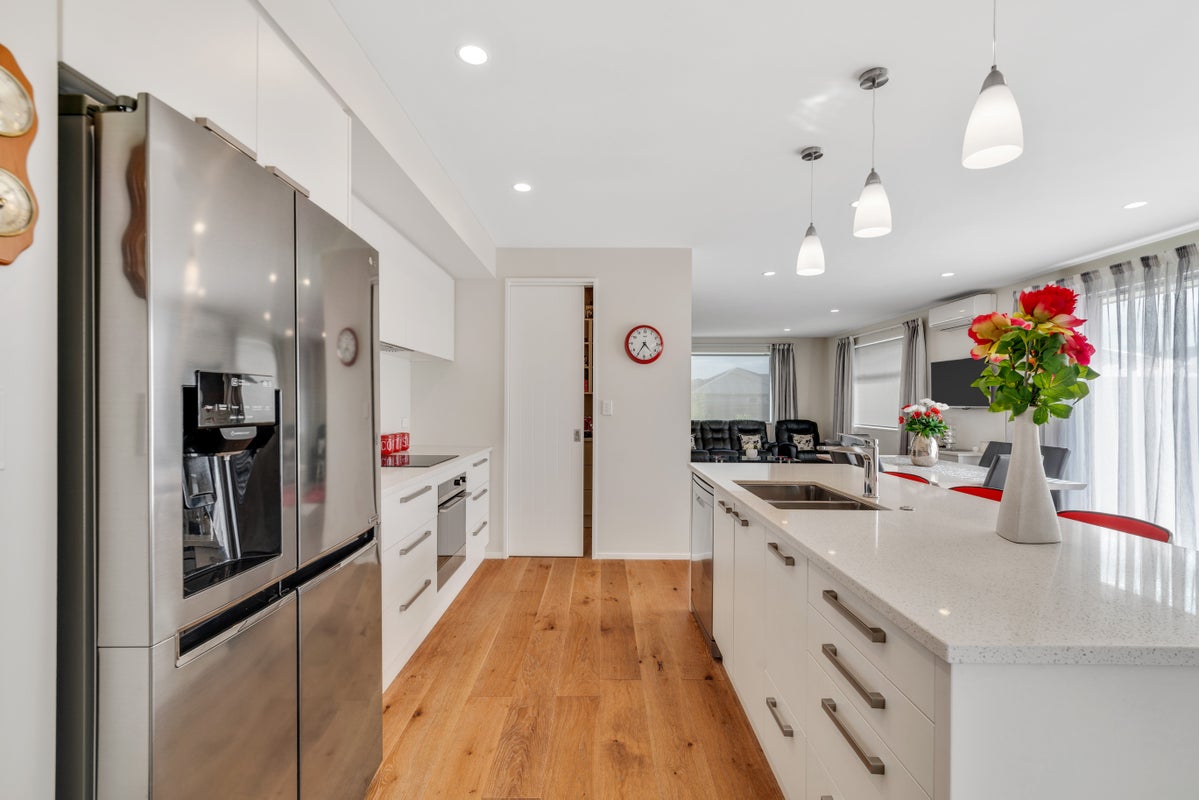 36 Limbrick Close, WIGRAM, CHRISTCHURCH - Carousel 2