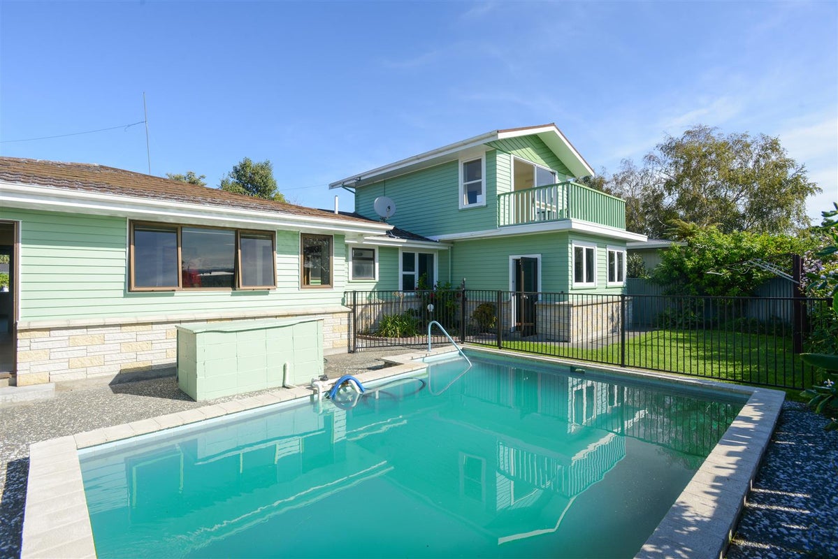 23 Oriel Place, Pirimai, Napier - Carousel 1