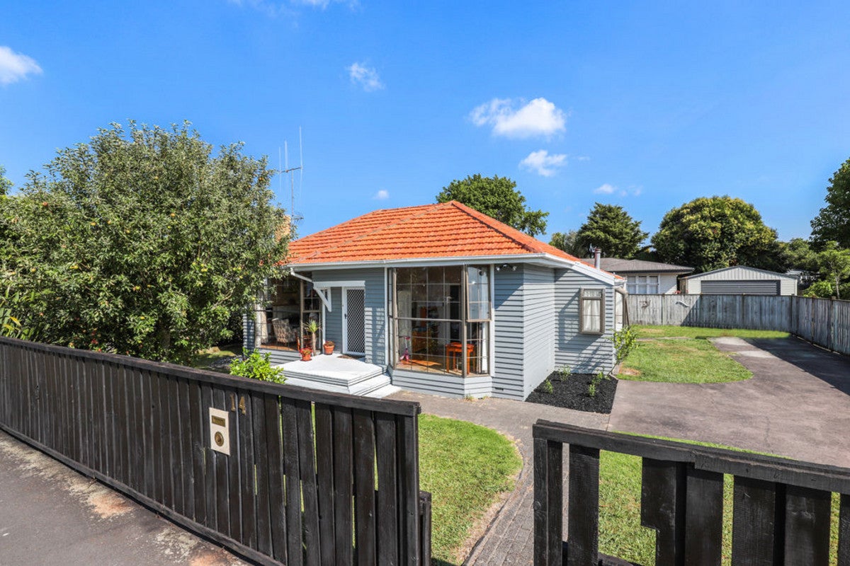 14 Alfred Street, Fairfield, Hamilton - Carousel 1