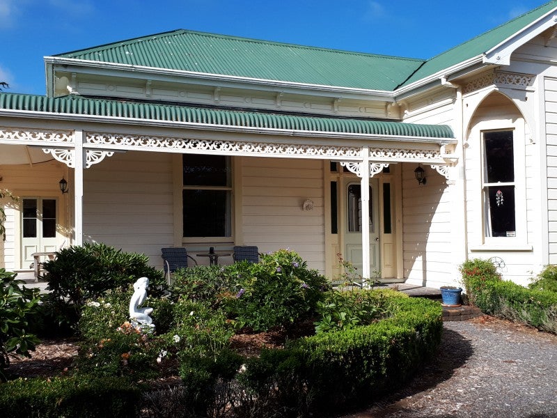 31 Kent Road, Burgess Park, New Plymouth - Carousel 2