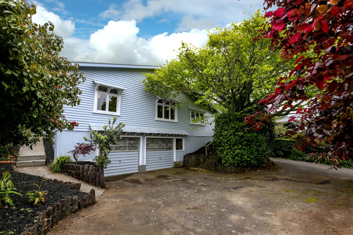 107 Belt Road, New Plymouth, New Plymouth - Carousel 16
