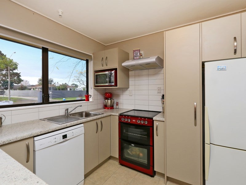1/814 Gordon Road, raureka, hastings - Carousel 2