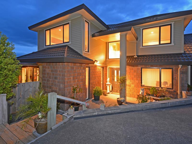 11 Riverstone Drive, Riverstone Terraces, Upper Hutt - Carousel 1