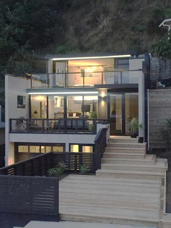 7 Ferry Road, DAYS BAY, EASTBOURNE - Carousel 1