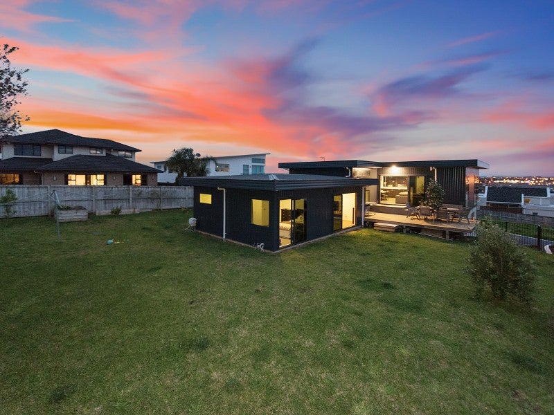 20 Raddington Way, Huntington, Hamilton - Carousel 23