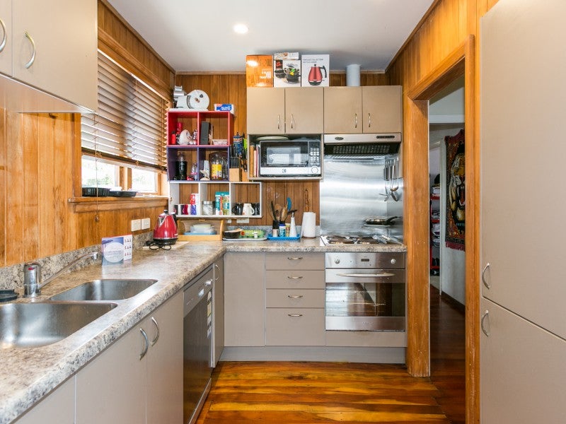32 Russell Road, Marewa, Napier - Carousel 2