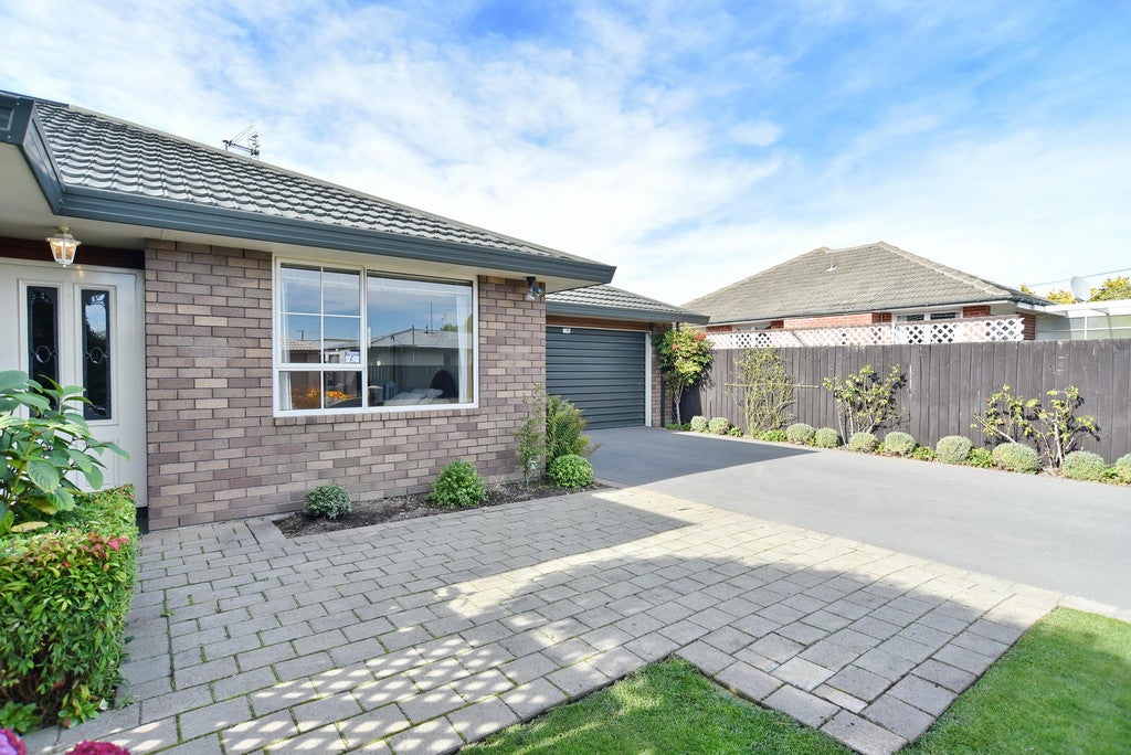 2 Munro Street, Redwood, Christchurch - Carousel 20