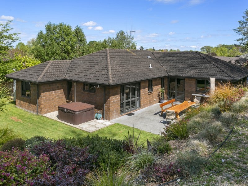 22 Grace Avenue, Leamington, Cambridge - Carousel 20